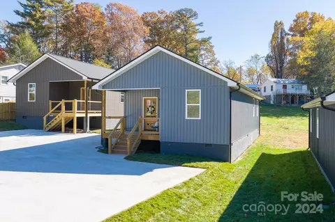 Exterior - 333 Cashiers Valley Rd, Brevard, NC 28712 photo 3 of 7