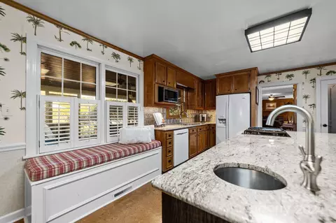 Kitchen - 145 Red Fox Run, Salisbury, NC 28147 photo 2 of 2