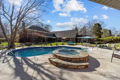 Exterior - 145 Red Fox Run, Salisbury, NC 28147 photo 11 of 13