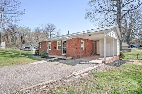 266 Long St, Statesville, NC 28677