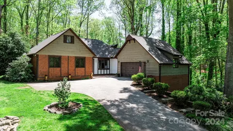 504 5th Ne Ave NE, Conover, NC 28613