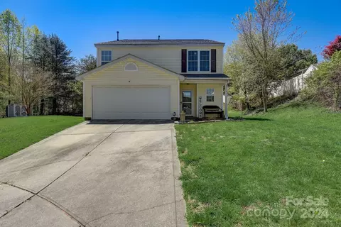 415 Bent Leaf Ct, Charlotte, NC 28216