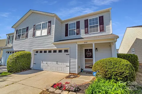 8545 Westhope St, Charlotte, NC 28216
