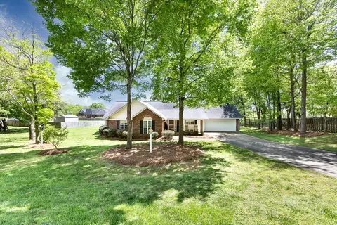 2705 Tara Dr, Monroe, NC 28112