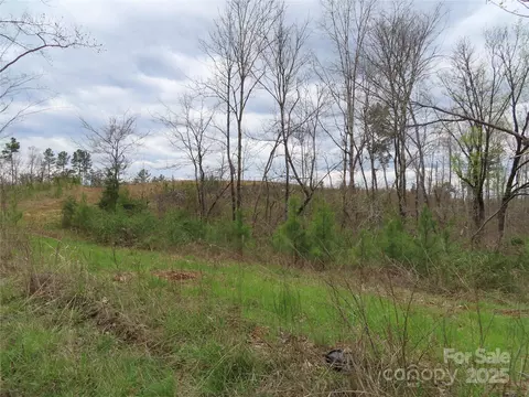 000 C E Stewart 5 Rd #5, Clover, SC 29710