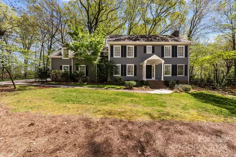 430 Sabot Ln, Matthews, NC 28105