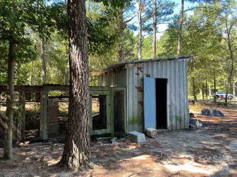 Exterior - 694 Henry Curry, Patrick, SC 29584 photo 3 of 20