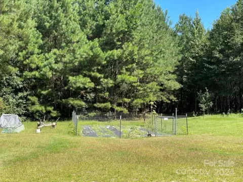 View/Area - 694 Henry Curry, Patrick, SC 29584 photo 2 of 3