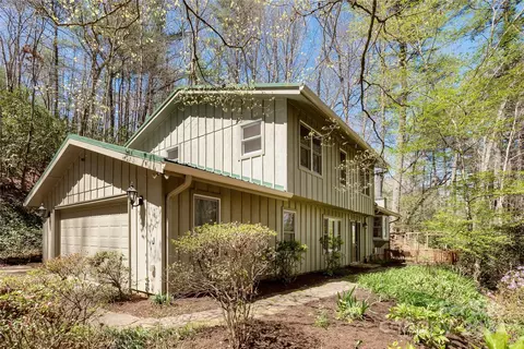 522 Glen Cannon Dr, Pisgah Forest, NC 28768