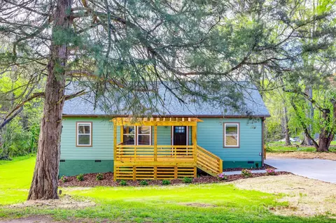 25 Church St, York, SC 29745
