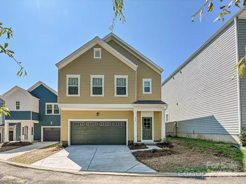 512 Kingsway Cir, Charlotte, NC 28214
