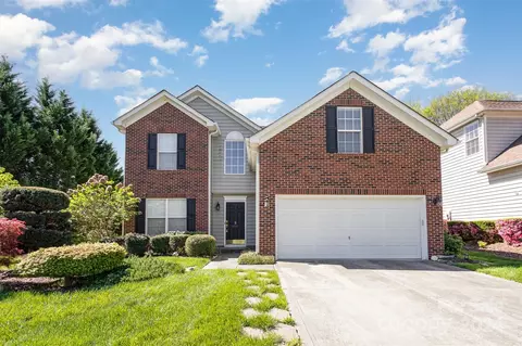8910 Magennis Grove Ct, Charlotte, NC 28216