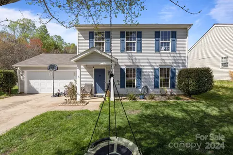 290 Grayland Dr, Mooresville, NC 28115