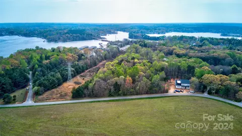 4495 Ina Ln, Sherrills Ford, NC 28673