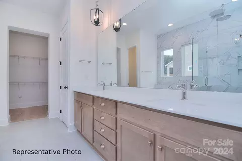 Bath - 4167 Millstream Rd, Denver, NC 28037 photo 2 of 8