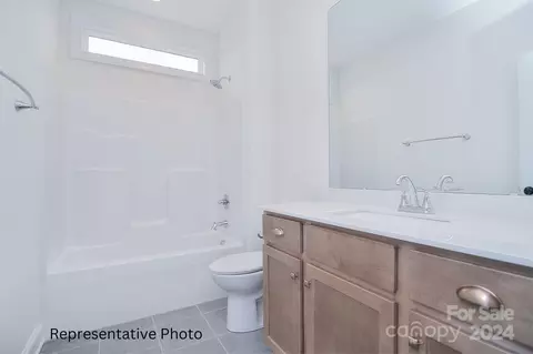 Bath - 4167 Millstream Rd, Denver, NC 28037 photo 7 of 8