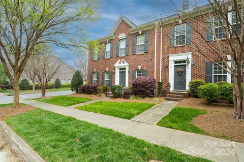 603 Beaty St, Davidson, NC 28036