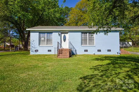 3933 Hillwood Ct, Matthews, NC 28104