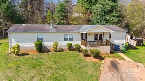 314 Brandi Dr, Asheville, NC 28806