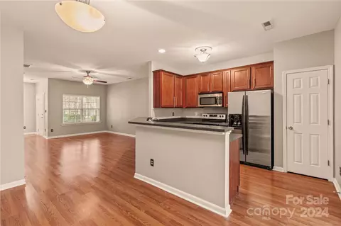 Kitchen - 10516 Trolley Run Dr, Cornelius, NC 28031 photo 5 of 6