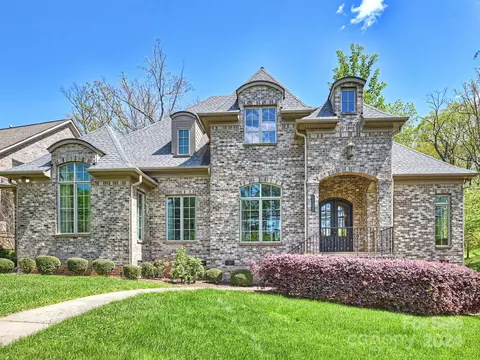 7725 Park Rd, Charlotte, NC 28210