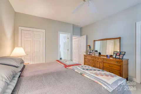 71 Bungalow Ln, Flat Rock, NC 28731 photo 17