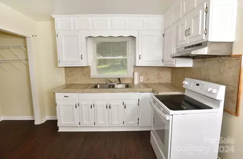 3665 E Ridge Rd, Salisbury, NC 28144 photo 8