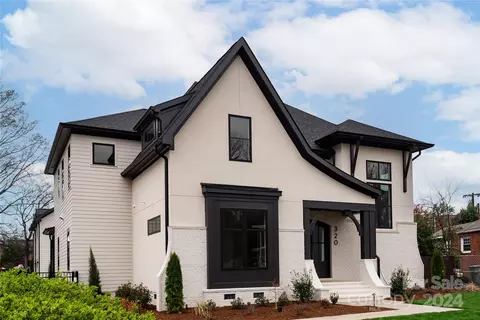 320 Melbourne Ct, Charlotte, NC 28209