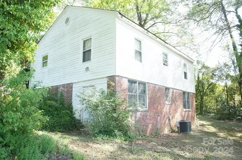 Exterior - 517 Beverly Dr, Gastonia, NC 28054 photo 3 of 5