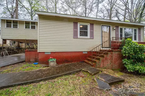 312 E Indiana Ave, Bessemer City, NC 28016