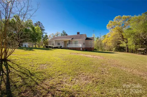 Exterior - 247 Orange Ave, Lancaster, SC 29720 photo 3 of 13