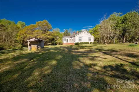 Exterior - 247 Orange Ave, Lancaster, SC 29720 photo 7 of 13