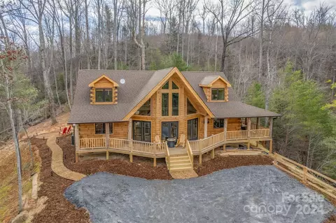 528 Clear Creek Trl, Lake Lure, NC 28746