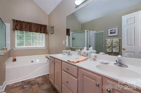 Bath - 7165 Sedgebrook W Dr W, Stanley, NC 28164 photo 1 of 3