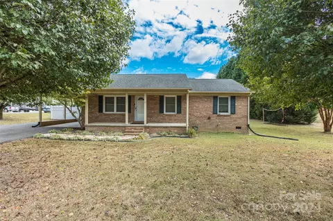 1023 Margrace Rd, Kings Mountain, NC 28086