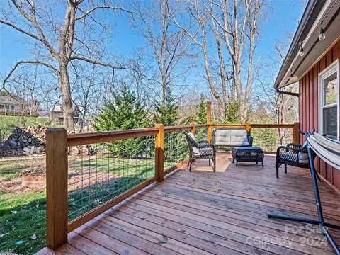 Exterior - 54 Danielwood Ct, Clyde, NC 28721 photo 11 of 12