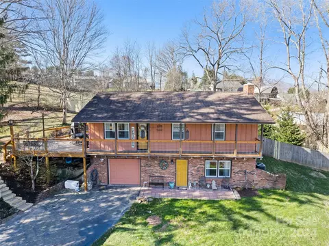 Exterior - 54 Danielwood Ct, Clyde, NC 28721 photo 2 of 12