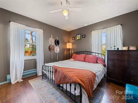 Bedroom - 54 Danielwood Ct, Clyde, NC 28721 photo 1 of 7