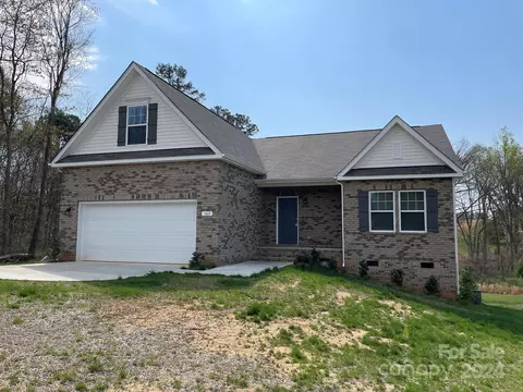 162 Lippard Springs Cir, Statesville, NC 28677