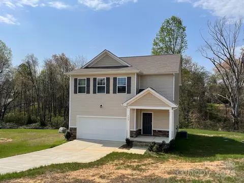 132 Lippard Springs Cir, Statesville, NC 28677