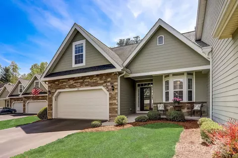 22 Chatham Path, Hendersonville, NC 28791