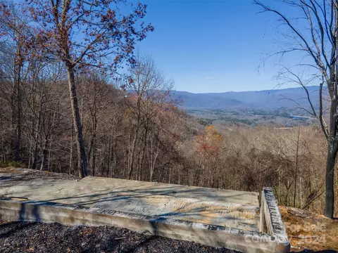636 Shiners Rdg, Almond, NC 28702