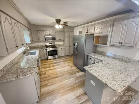 Kitchen - 4508 Springview Dr, Monroe, NC 28112 photo 2 of 2