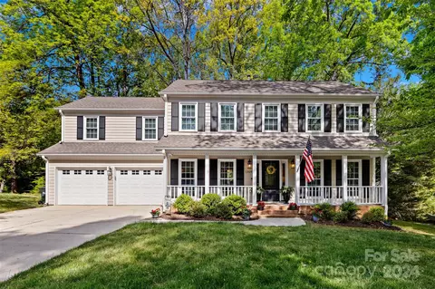 1319 Sea Mist Dr, Matthews, NC 28105