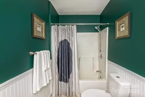 Bath - 24 Star Rd, Marshall, NC 28753 photo 5 of 6