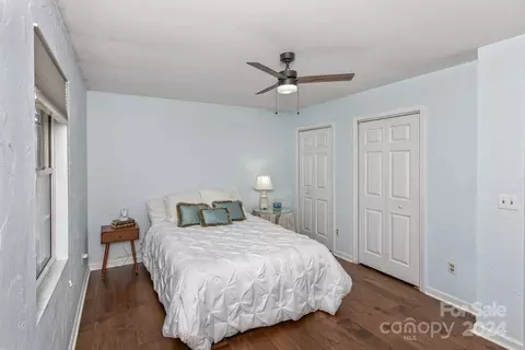Bedroom - 24 Star Rd, Marshall, NC 28753 photo 3 of 6