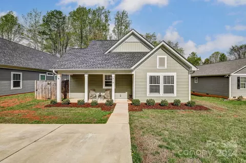 916 Gore St, Charlotte, NC 28214
