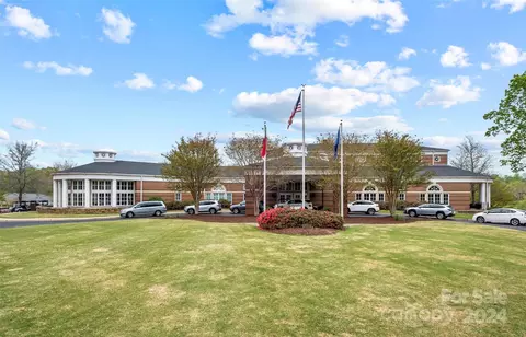 Exterior - 17022 Winged Thistle Ct, Davidson, NC 28036 photo 8 of 12