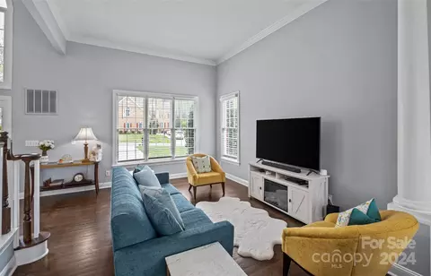 Living - 17022 Winged Thistle Ct, Davidson, NC 28036 photo 2 of 4