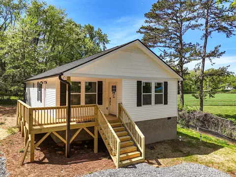 35 Liberty St, Asheville, NC 28803